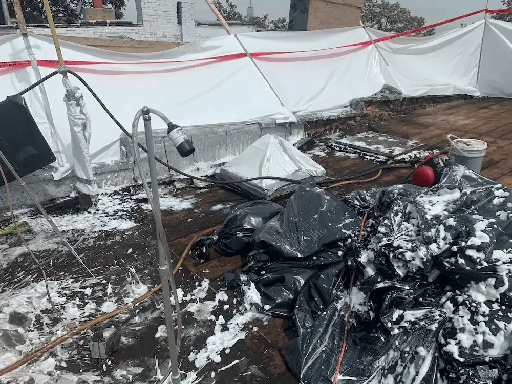 edelweiss-kh-team-performing-asbestos-removal-services (21)